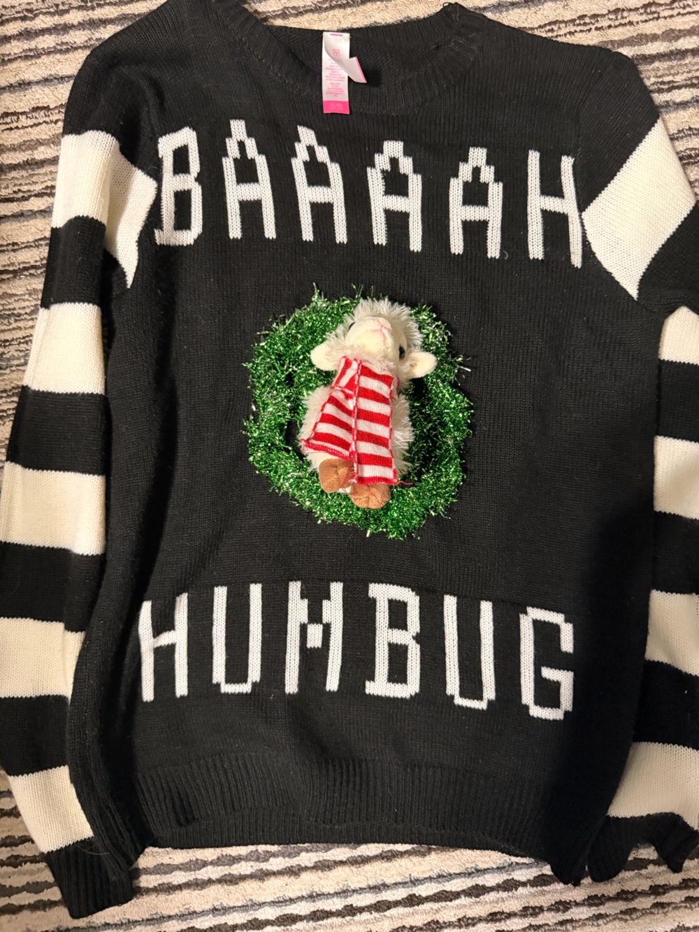 No Boundaries Black and White 'BAAAAH Humbug' Crewneck Sweater with Plush Lamb